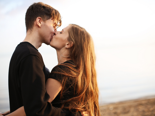 Intimitet og herpes: Sådan bevarer du et sundt sexliv